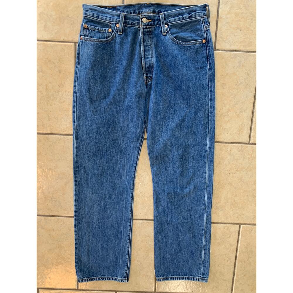 LEVI 501 MED WASH 100%COTTON BLUE DENIM JEANS STRAIGHT LEG RED TAG 34X32